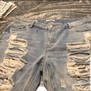 Hot Kiss Destroyed Jeans